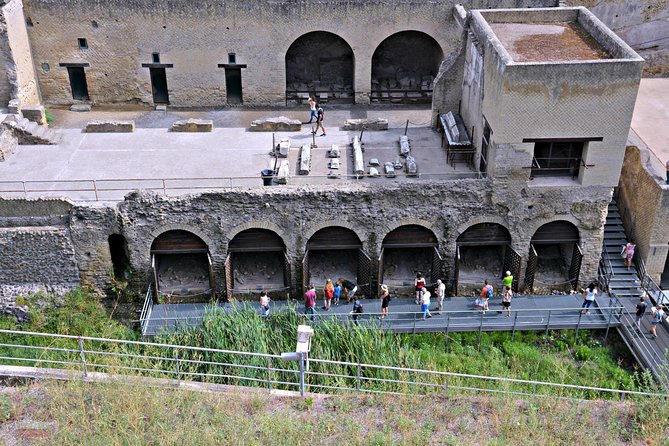 Private Day Tour to Vesuvius, Herculaneum & Pompeii With Pick up - Discovering Pompeii