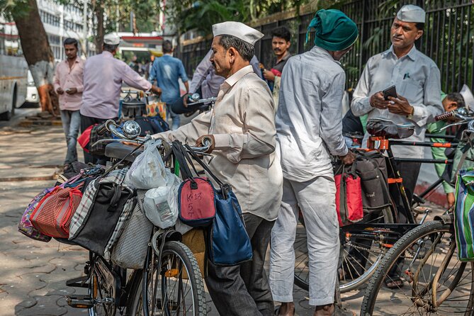 Private Dharavi Slum, Dabbawala & Dhobi Ghat Tour Mumbai - Meeting and Pickup Details