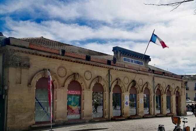 Private Discovery of Montpellier by Bike-Taxi - Recommendations and Audio Guide