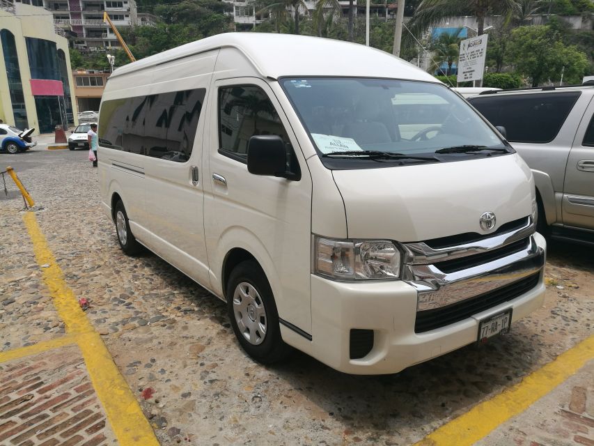 *Private One Way Private Shuttle Airport Transfer - Private Group Service