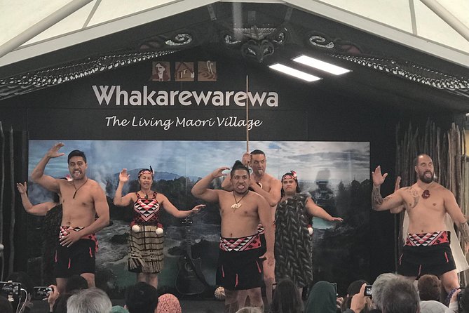 Private Shore Excursion Rotorua/ Tauranga Maori Culture, Geyser & Concert - Payment Options