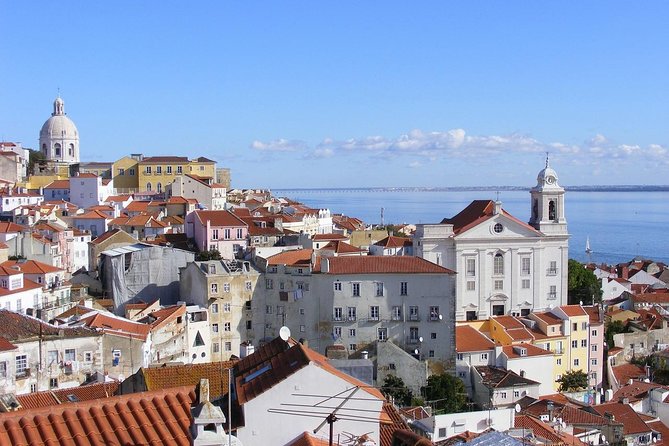 Private Tour Around Alfama and Mouraria - the Oldest Neighborhoods in Lisbon - Review Highlights