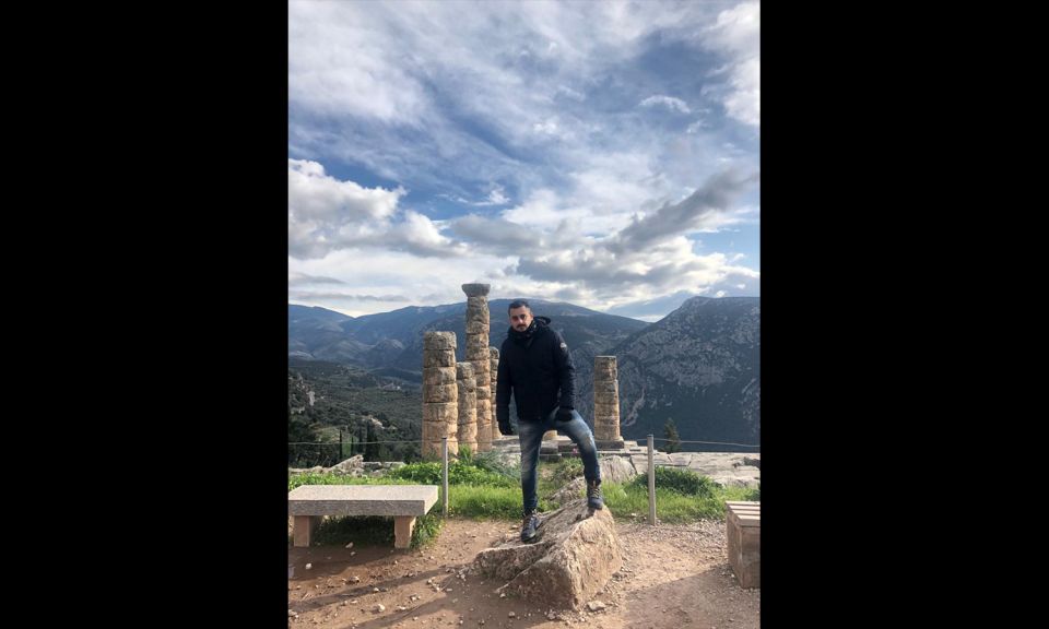 Private Tour From Athens to Delphi & Arachova by VIP Minibus - Itinerary Highlights