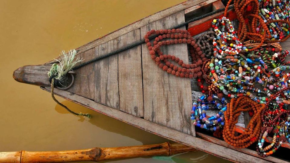 Profound Spiritual Triangle Visit With Varanasi - Group Size and Language Options