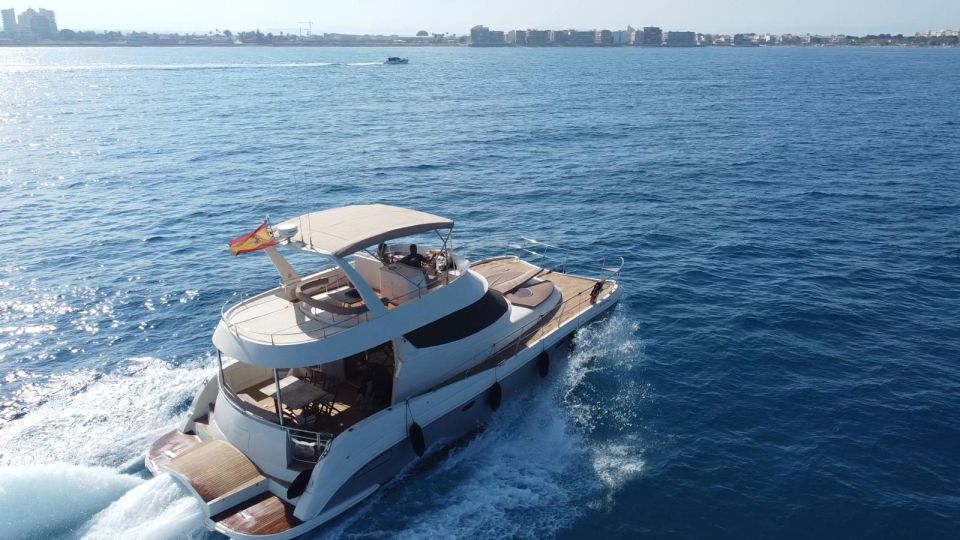 Puerto Del Carmen: Catamaran Trip With Water Sports - Included Equipment