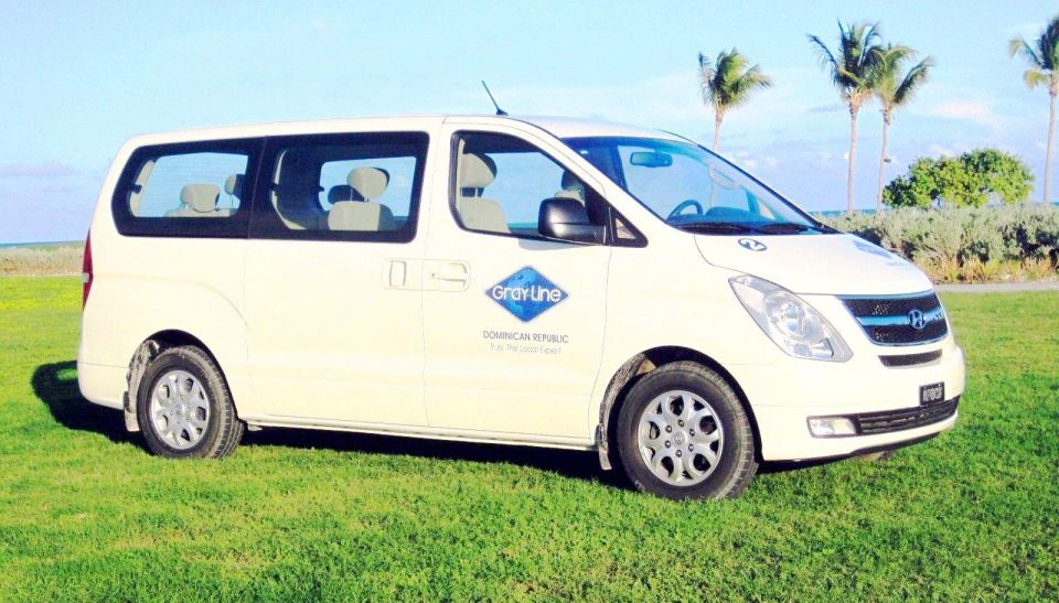 Punta Cana: Round Trip- Shared Transfer - Pickup Service From Hotel Lobby