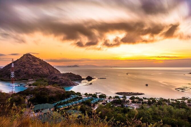 Rangko Cave & Beach Snorkeling Half Day Sharing Trip Labuan Bajo - Snorkeling Experience at the Beach