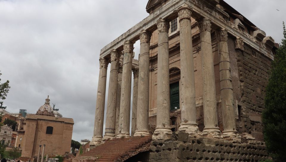 Rome: Colosseum Arena Floor, Roman Forum & Palatine Tour - Meeting Point Details