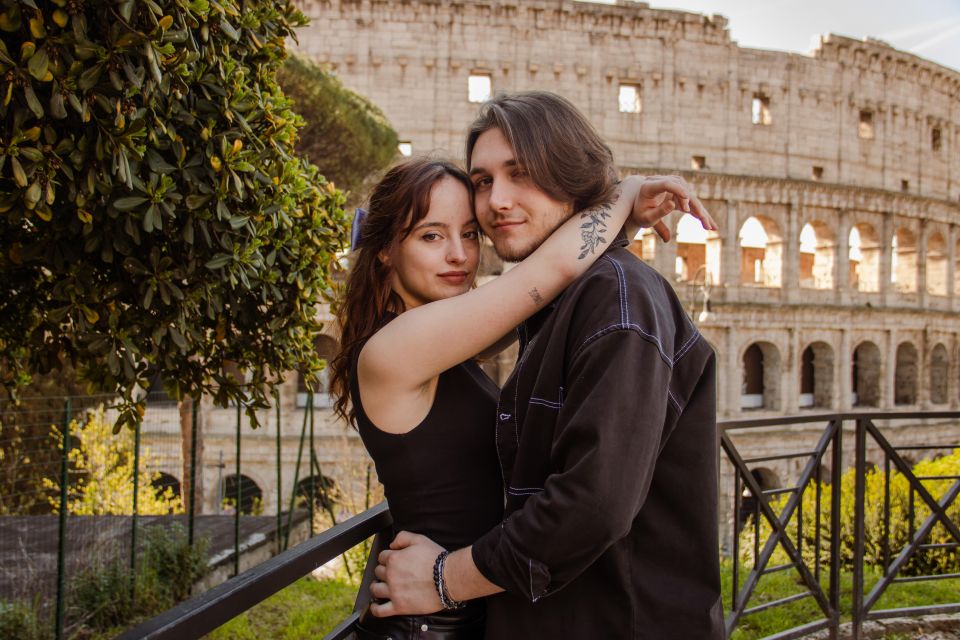 Rome: Unforgettable Photoshoot Experience in Colosseum - Option to Select Favorites