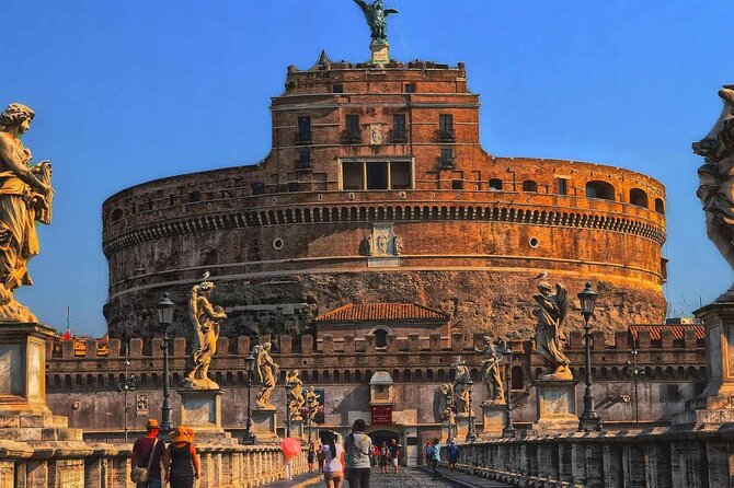 Rome: Walking Tour Through the Marvel of the City - Navigating Piazza Venezias Grandeur