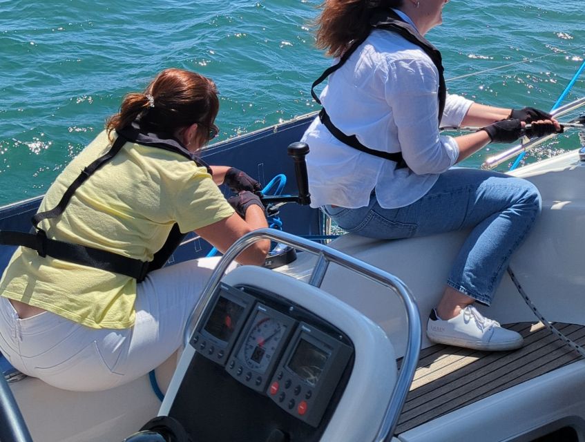 Sailing Initiation - 2 or 4 Hours - Lisbon - Sailing Instruction and Guidance