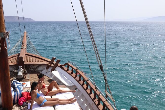 Sailing the Saronic Gulf: Agistri, Moni & Aegina All-Day Cruise - Participation Requirements