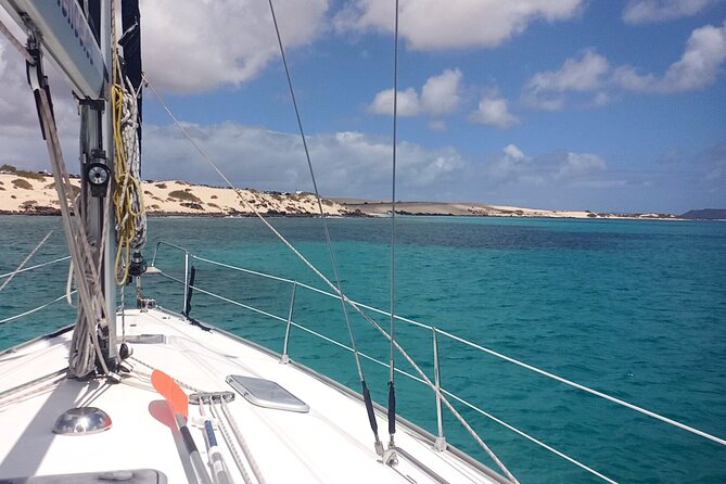 Sailing Tour Around the Lobos Island Natural Park / 4h - Reviews and Testimonials