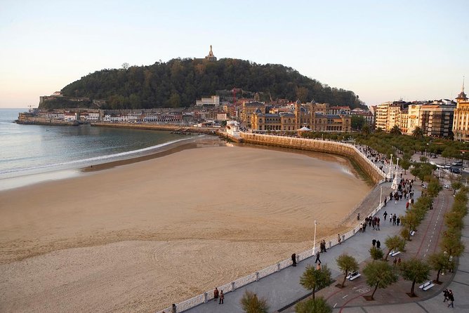 San Sebastian Shared Cultural Walking Tour - Pricing and Guarantees