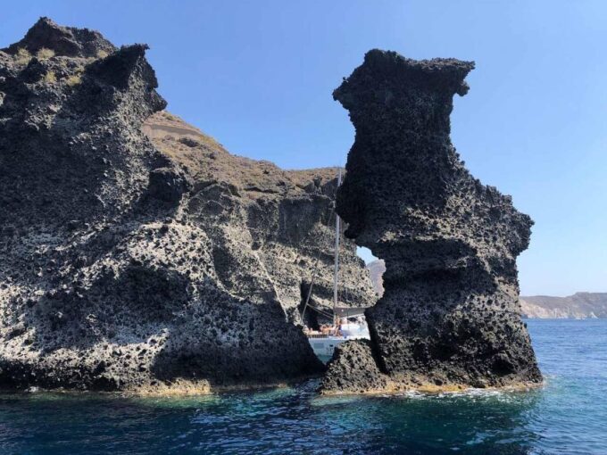 Santorini: Luxury Morning Cruise From Oia Town - Booking and Cancellation Policy