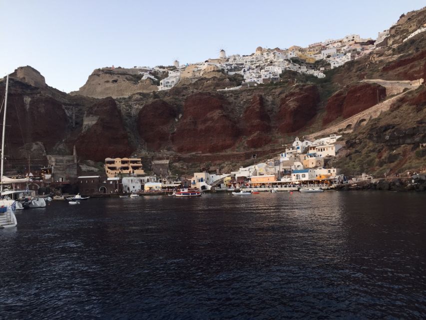 Santorini: Private Yacht Cruise With Open Bar and Meal - Dining Options