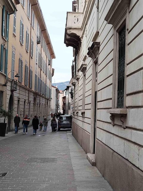 Self-Guided Tour of Como and Its Breathtaking Lakeside - Audio Guide Features