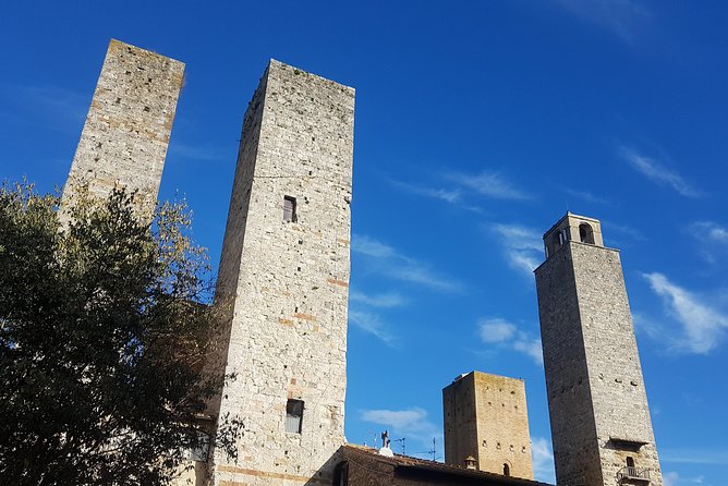 Semi-Private Tour Siena and San Gimignano Wine Tasting From Rome - Discovering San Gimignano