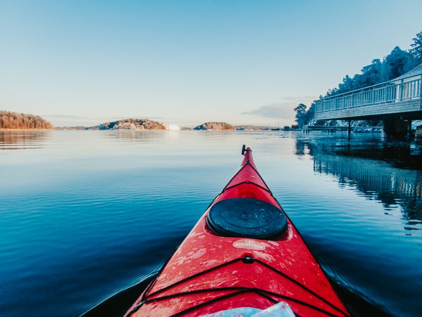 Stockholm: Winter Kayaking, Swedish Fika, and Hot Sauna - Enjoying Swedish Fika Outdoors