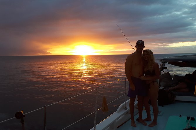 Sunset & Champagne Cruise on a Classic Schooner With Boat Dogs - What to Expect