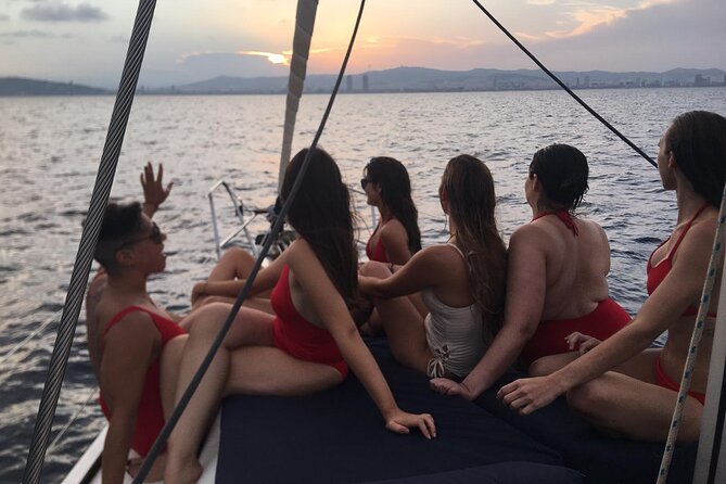 Sunset Cruise With Open Bar of Cava - What to Expect Onboard