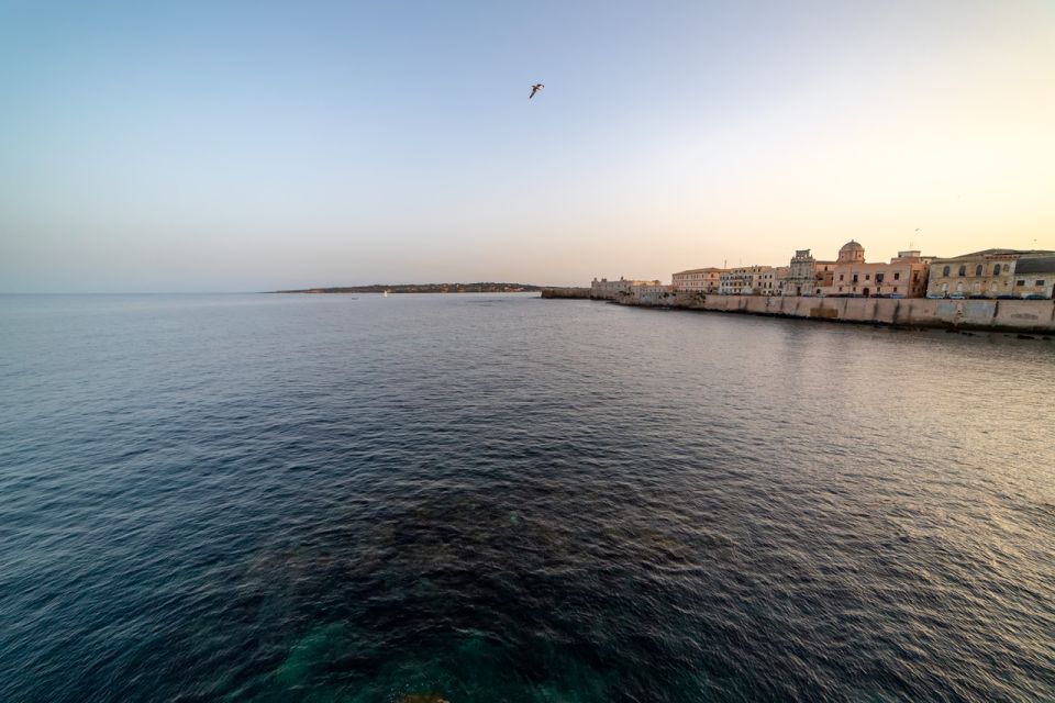 Syracuse: Highlights of Ortigia Guided Walking Tour - Exploring Ortigia