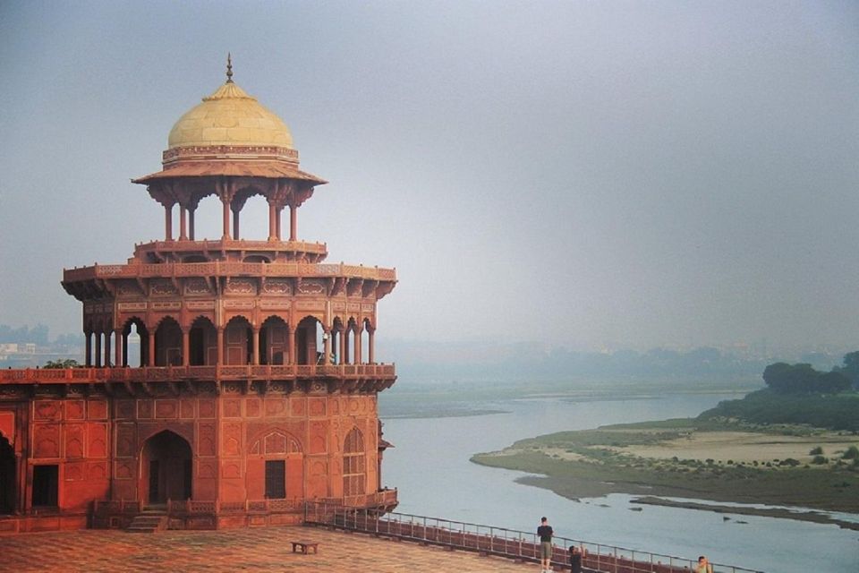 Taj Mahal Tour With Agra Shopping - Language and Group Options