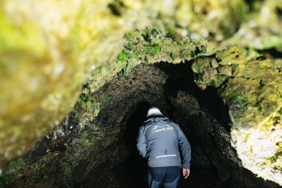 Terceira: Algar Do Carvão Lava Caves Tour - Guided Tour in Multiple Languages