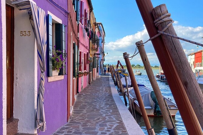 The Secret Corners of Burano - Accessibility and Tour Details