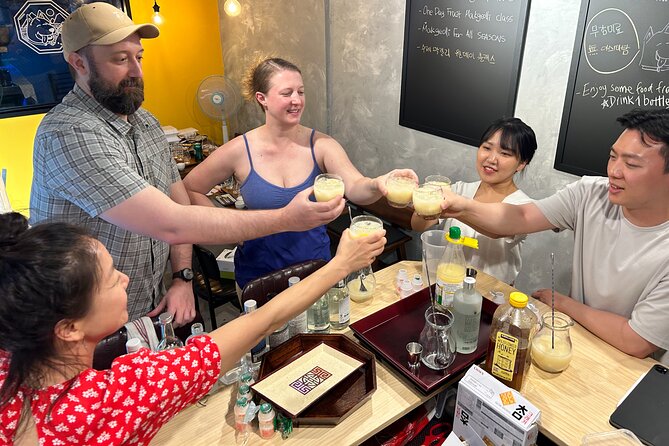 Traditional Soju Class and Makgeolli Tasting in Seoul - Booking Process