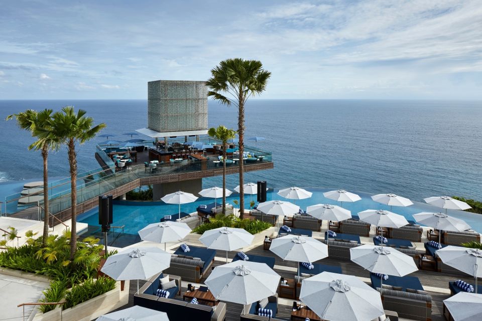 Uluwatu: Beach Club and Cliffside Private Bar Hopping Tour - Minimum Age Requirement