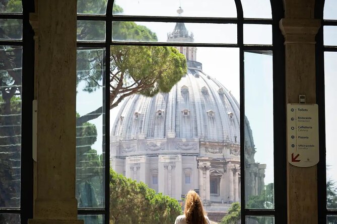 Vatican & Sistine Chapel Tour With Access To St. Peters Basilica - Tour Group Size