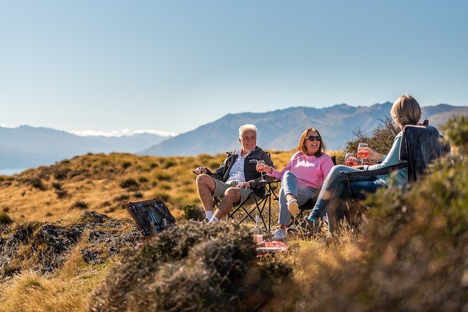 Wanaka 4x4 Explorer The Ultimate Lake and Mountain Adventure - Meeting Point and Logistics