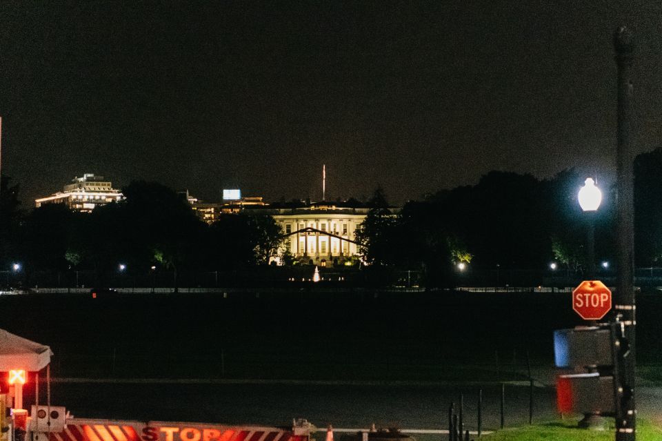 Washington DC: Monuments by Moonlight Nighttime Trolley Tour - Tour Policies