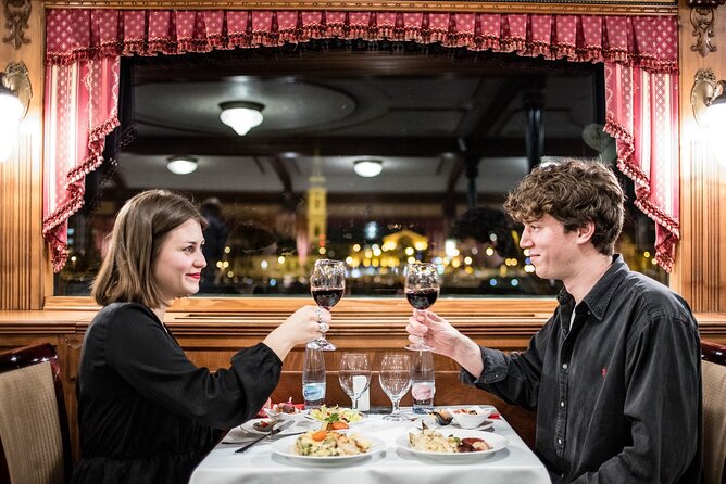 10PM Budapest Danube Cruise With Live Music & Food or Drinks - Booking Tips