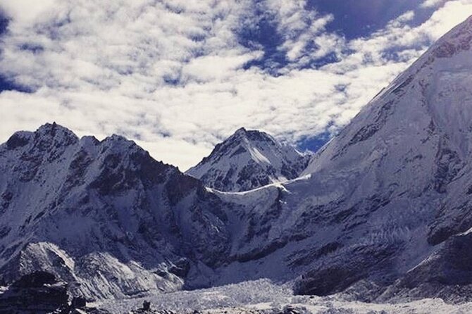 14 Days Everest Base Camp Trek - Activity Restrictions and Requirements