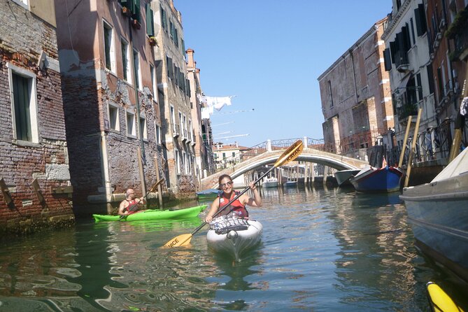 2 Hour Venice Canal Kayak Tour - Premium Experience by Day - High Customer Satisfaction and Tour Highlights