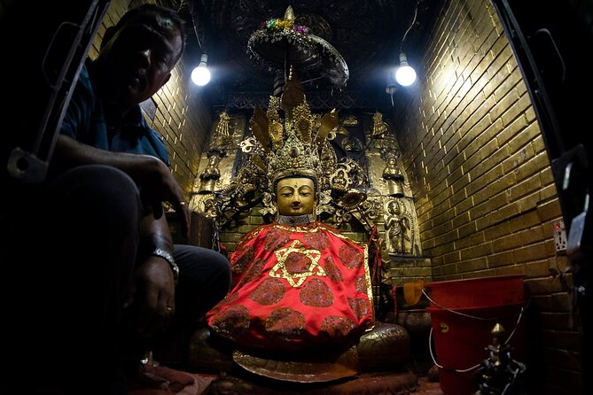 3 Hours Walking Tour at Swayambhunath - Tips for a Great Experience