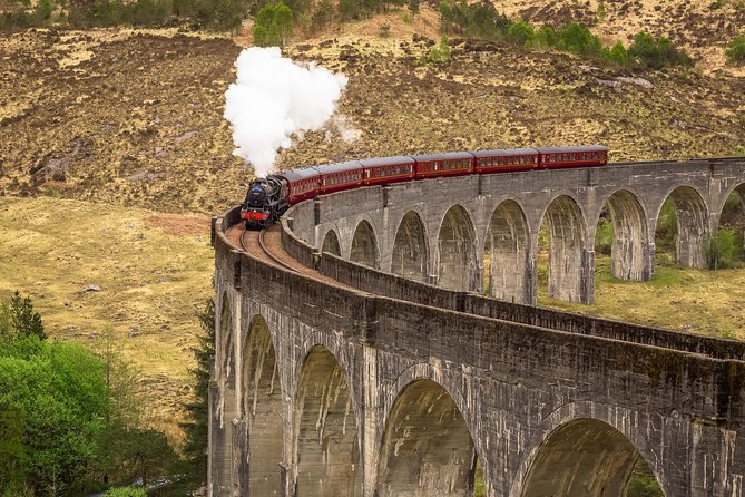 6-Day Outer Hebrides, Isle of Skye & Optional Hogwarts Express - Experiencing the Jacobite Steam Train