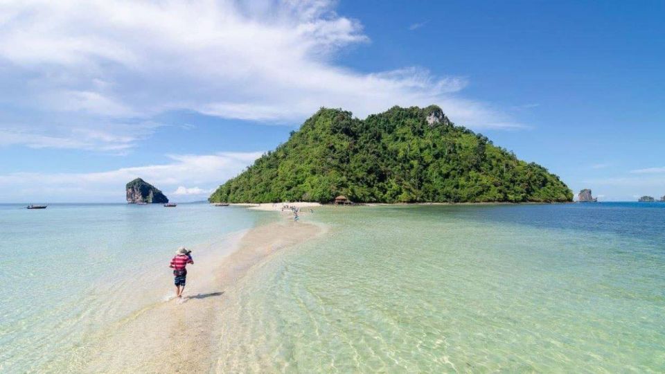 Aonang: 4 Island Tour, Snorkeling, Sunset & Glowing Plankton - Poda Island and Railay Beach