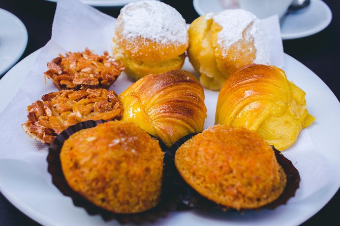 Authentic Food & Wine Tour in Porto - Small Group Experience