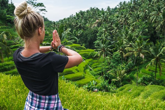 Bali Instagram: Gate of Heaven Temple Tour - Visiting the Temples