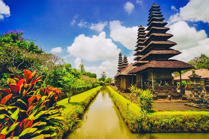 Bali Private Tour: Ulun Danu Temple, Iconic Handara Gate & Tanah Lot Sunset. - Pricing and Customer Reviews