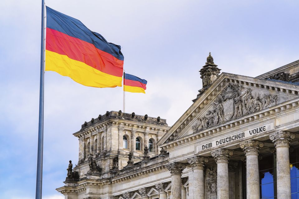 Berlin Reichstag and Glass Dome Private Tour - Tips for Visitors