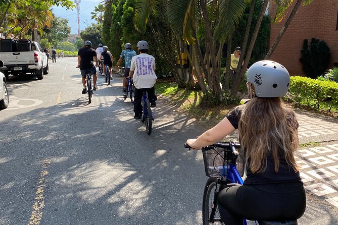 Bike City Tour Medellin With Snack and Local Beer - Customer Reviews