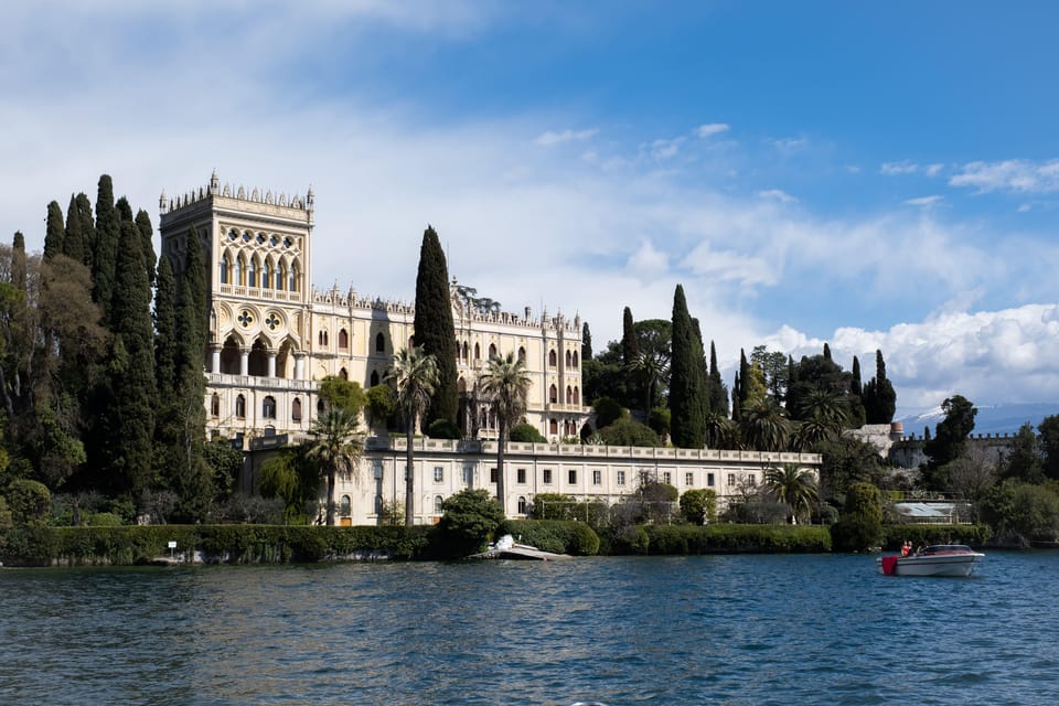 Boat Tour in Garda Lake - What to Bring