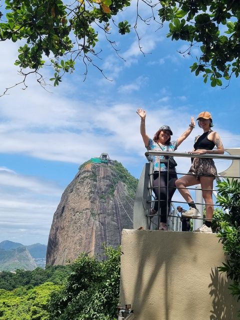 Cariocando in Christ Redeemer & Sugarloaf Helicopter Tour - Frequently Asked Questions