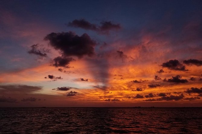 Castaway the Day: Miami Sunset Sail With Champagne - Tips for a Perfect Sunset Sail