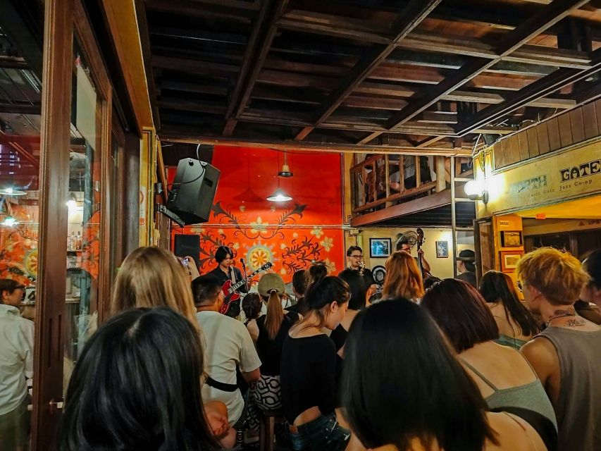 Chiang Mai: Chiang Mai Bar Hopping Guided Night Tour - Riverside Bars and Restaurants