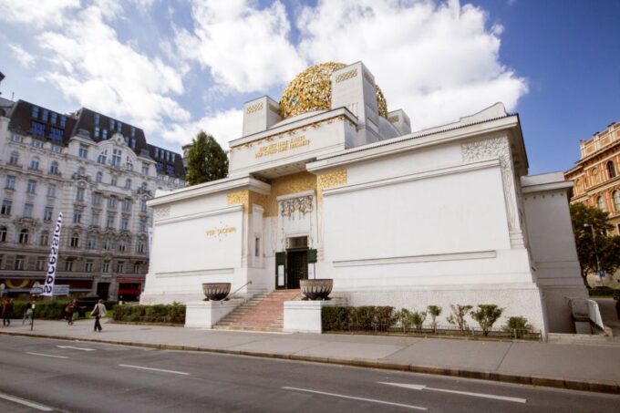 Classic Vienna: 3-Hour Guided Bike Tour - Tour Pricing